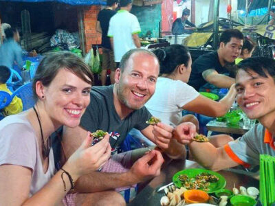 STREET FOOD TOUR BY NIGHT
